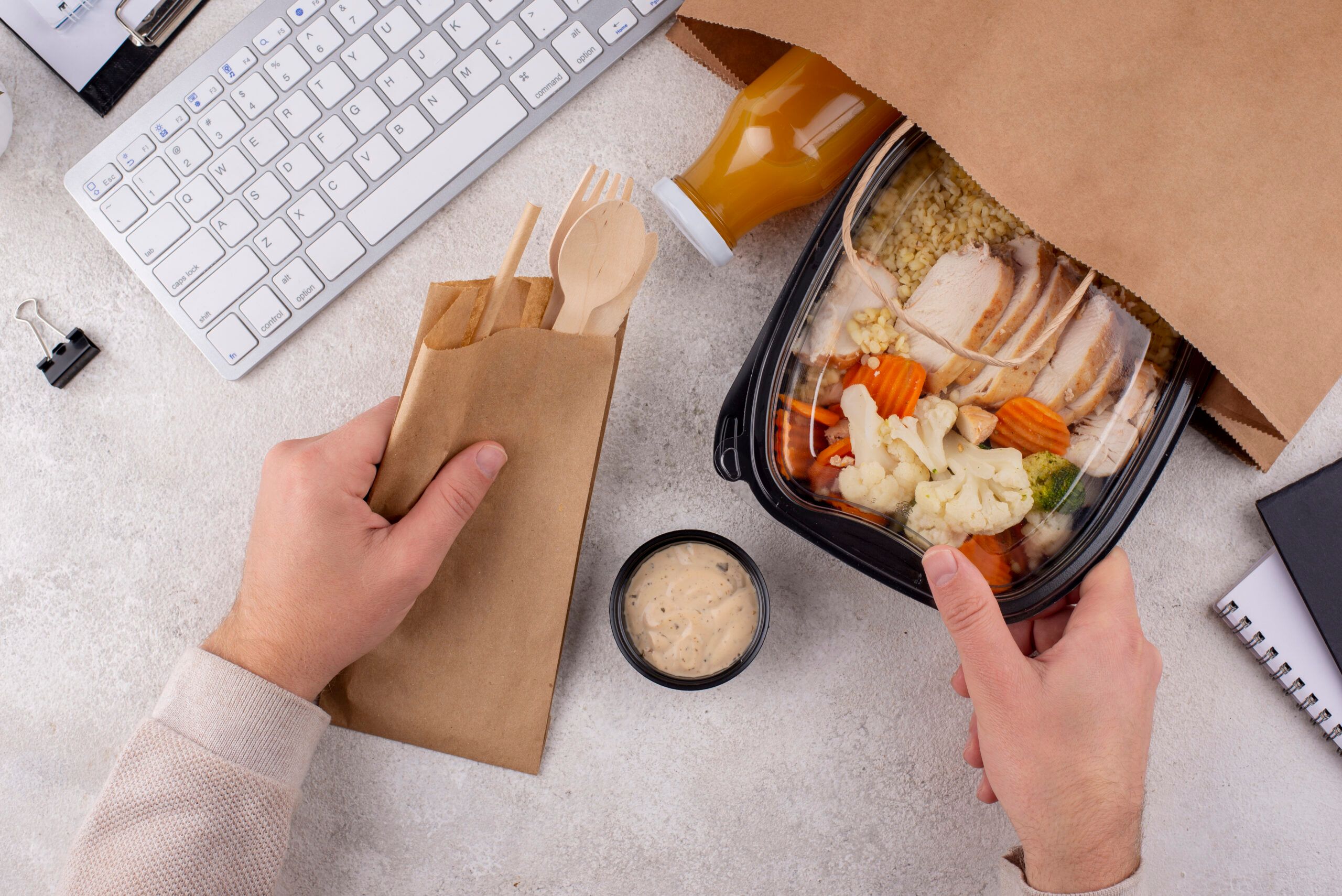 Guide To Navigating Third-Party Delivery Services